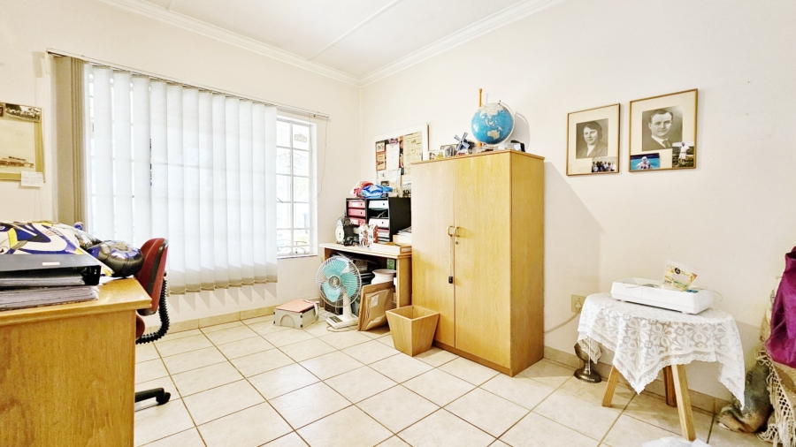 3 Bedroom Property for Sale in Three Rivers Proper Gauteng