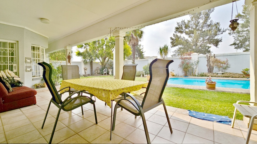 3 Bedroom Property for Sale in Three Rivers Proper Gauteng