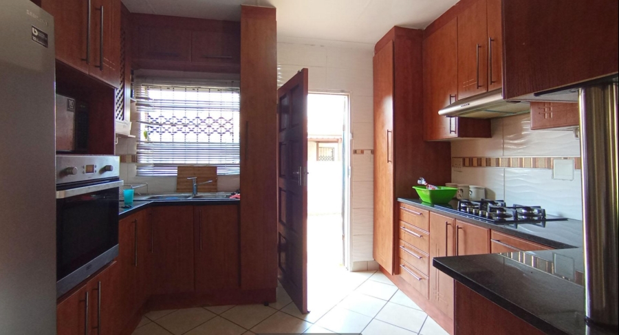 3 Bedroom Property for Sale in Kirkney Gauteng
