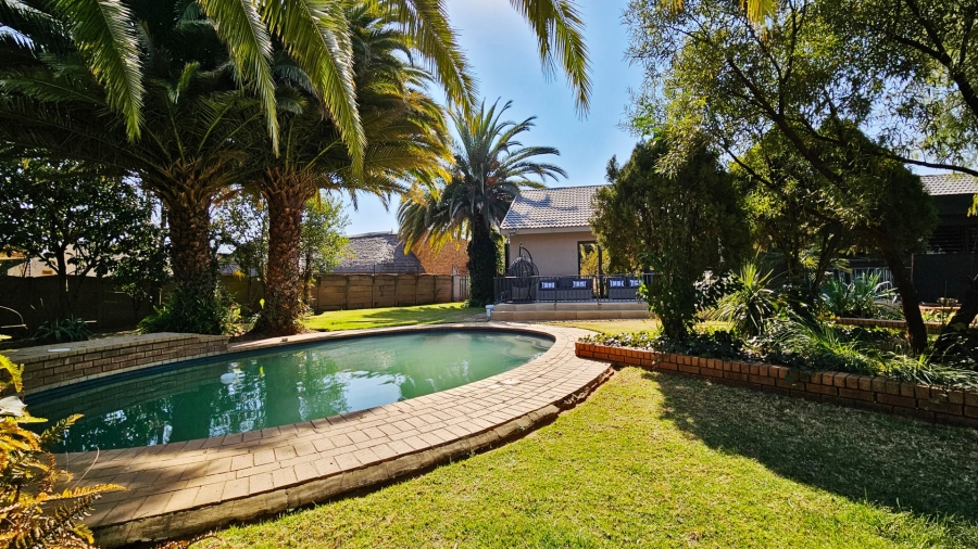 3 Bedroom Property for Sale in Three Rivers East Gauteng