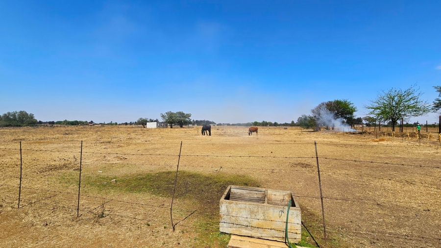 5 Bedroom Property for Sale in Roodia Gauteng