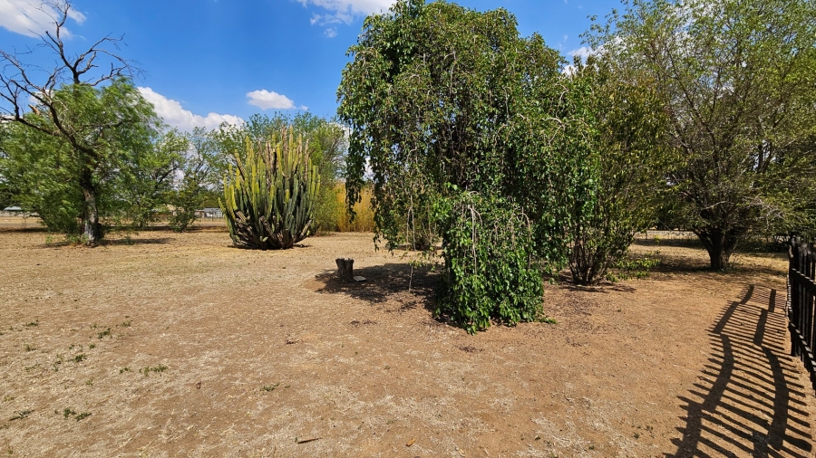 4 Bedroom Property for Sale in Buyscelia Gauteng