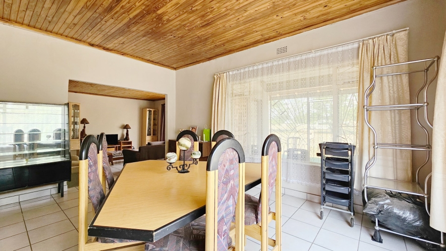 4 Bedroom Property for Sale in Buyscelia Gauteng