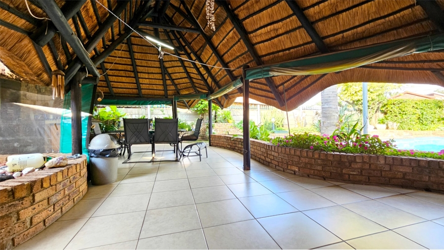 4 Bedroom Property for Sale in Falcon Ridge Gauteng