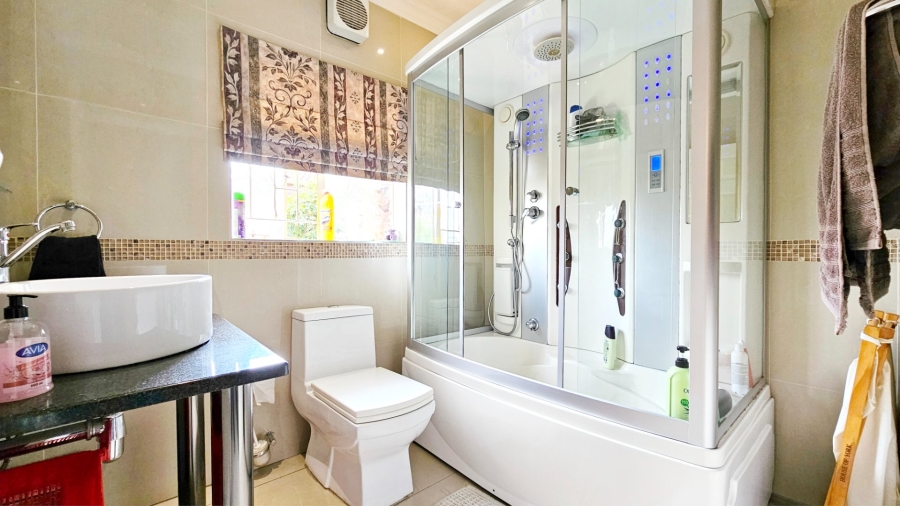 4 Bedroom Property for Sale in Falcon Ridge Gauteng