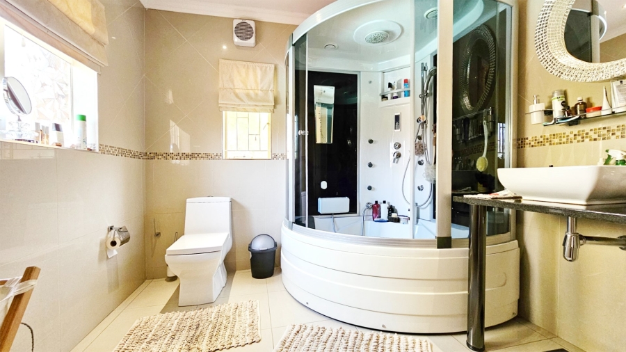 4 Bedroom Property for Sale in Falcon Ridge Gauteng