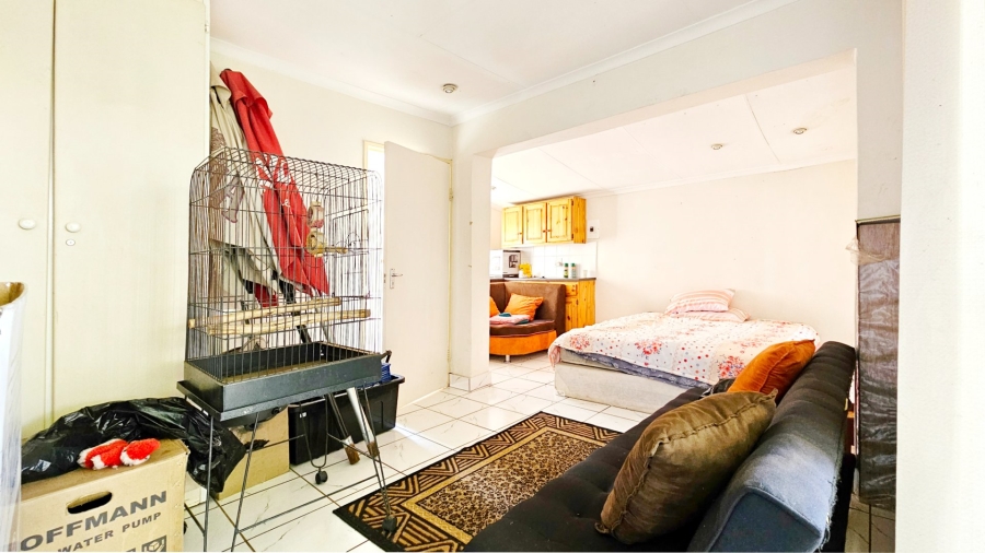 4 Bedroom Property for Sale in Falcon Ridge Gauteng
