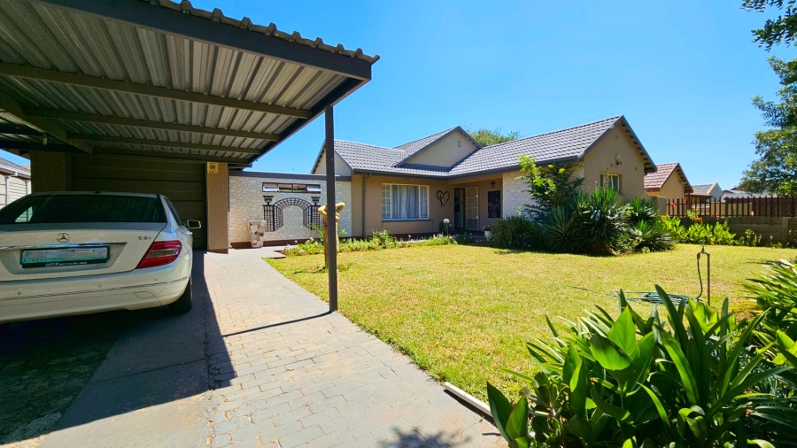 3 Bedroom Property for Sale in Vanderbijlpark SE 6 Gauteng