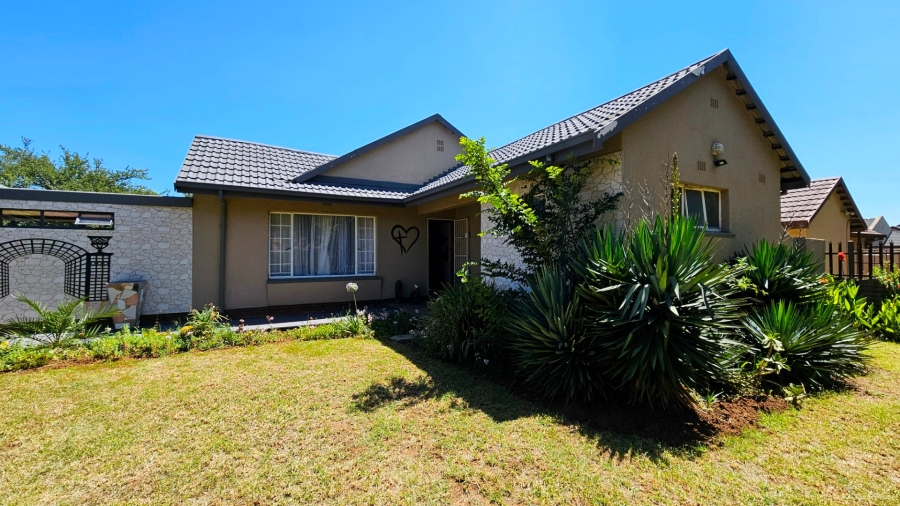 3 Bedroom Property for Sale in Vanderbijlpark SE 6 Gauteng