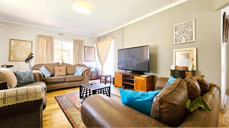 3 Bedroom Property for Sale in Vanderbijlpark SE 6 Gauteng