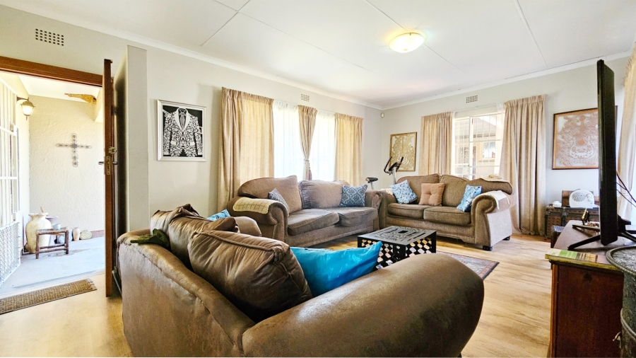 3 Bedroom Property for Sale in Vanderbijlpark SE 6 Gauteng