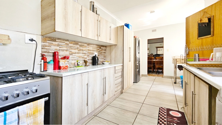 3 Bedroom Property for Sale in Vanderbijlpark SE 6 Gauteng