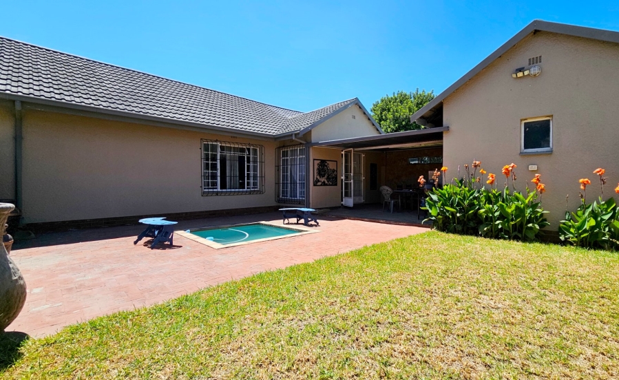 3 Bedroom Property for Sale in Vanderbijlpark SE 6 Gauteng