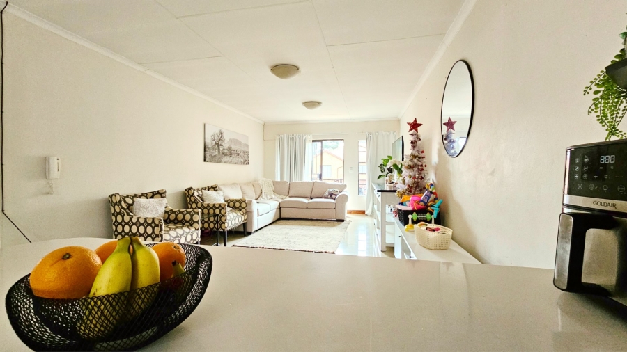 2 Bedroom Property for Sale in Three Rivers Gauteng