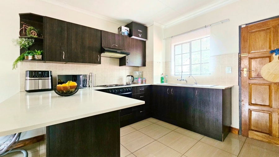 2 Bedroom Property for Sale in Three Rivers Gauteng