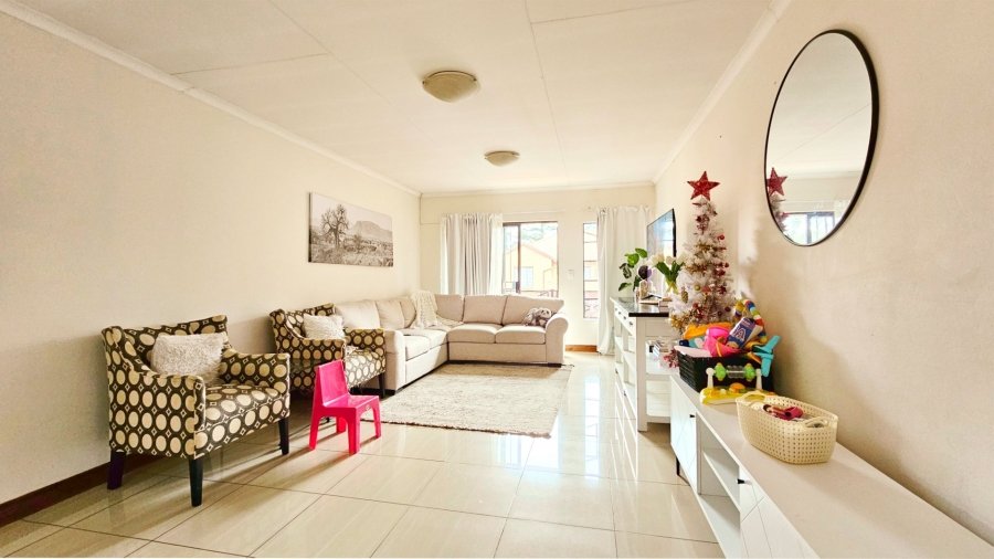 2 Bedroom Property for Sale in Three Rivers Gauteng