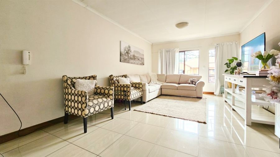 2 Bedroom Property for Sale in Three Rivers Gauteng