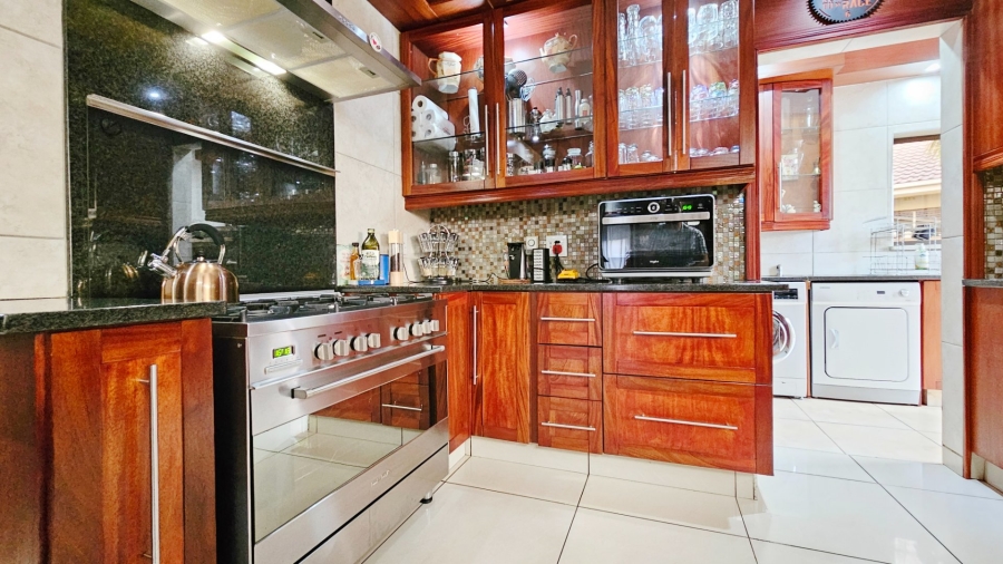 4 Bedroom Property for Sale in Three Rivers East Gauteng