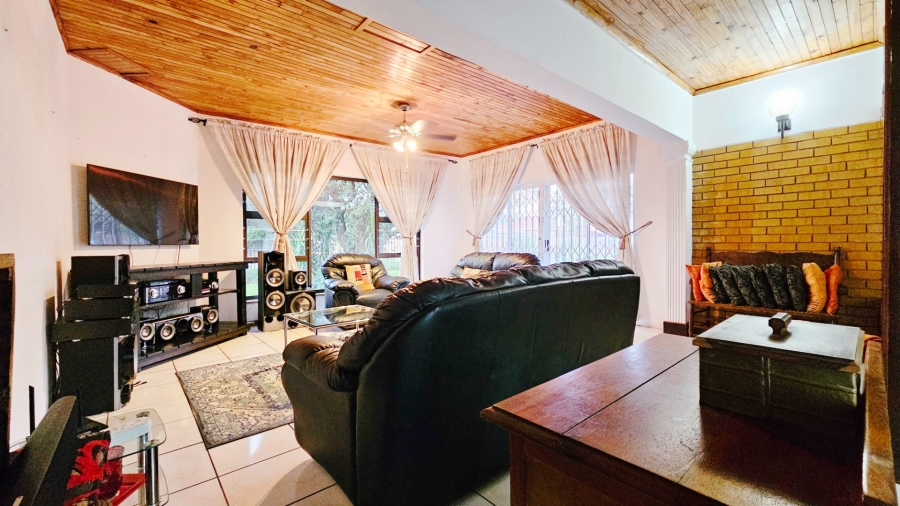 4 Bedroom Property for Sale in Three Rivers East Gauteng