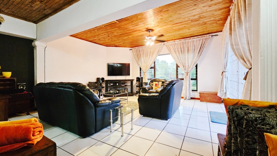 4 Bedroom Property for Sale in Three Rivers East Gauteng