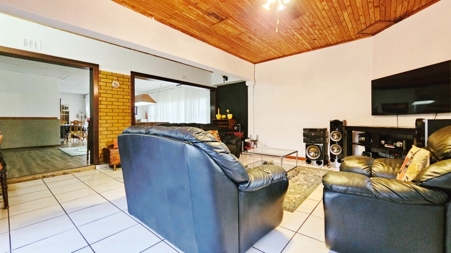4 Bedroom Property for Sale in Three Rivers East Gauteng