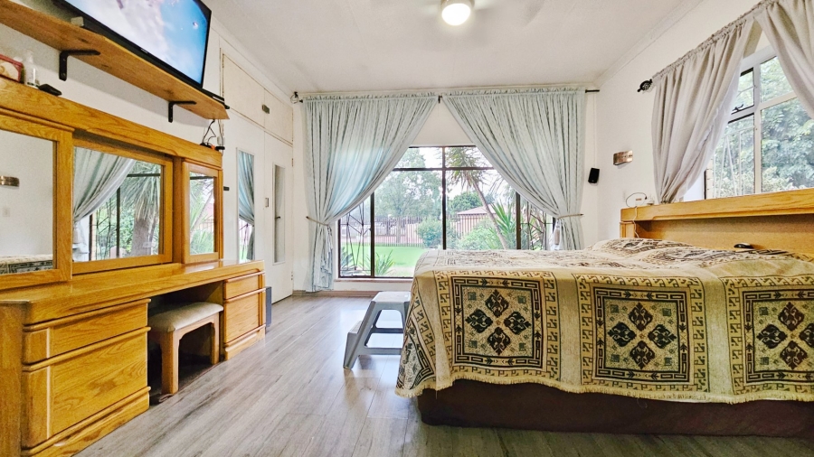4 Bedroom Property for Sale in Three Rivers East Gauteng