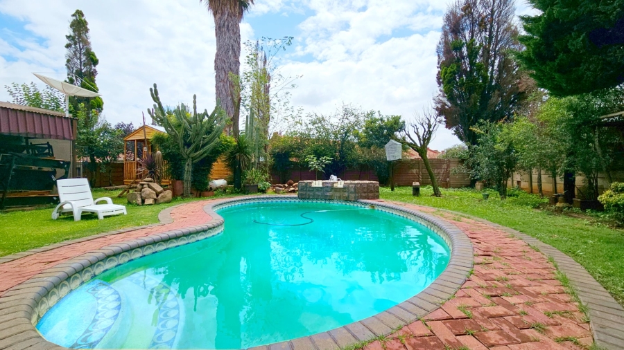 3 Bedroom Property for Sale in Three Rivers Gauteng