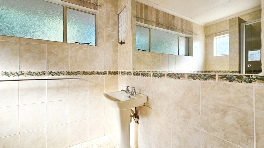 4 Bedroom Property for Sale in Arcon Park Gauteng