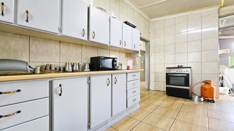 4 Bedroom Property for Sale in Sonland Park Gauteng