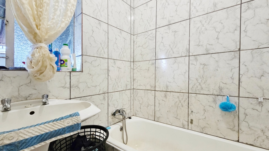 4 Bedroom Property for Sale in Sonland Park Gauteng