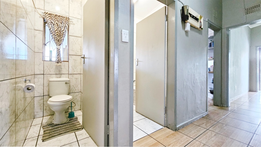 4 Bedroom Property for Sale in Sonland Park Gauteng