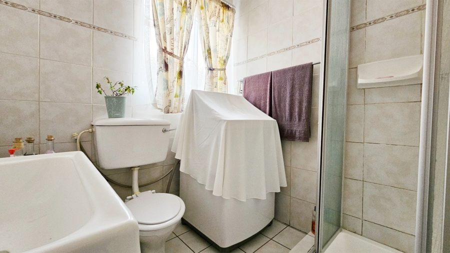 3 Bedroom Property for Sale in Three Rivers Gauteng
