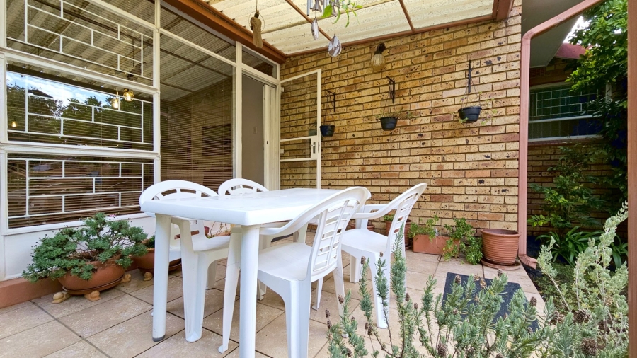 4 Bedroom Property for Sale in Three Rivers Gauteng