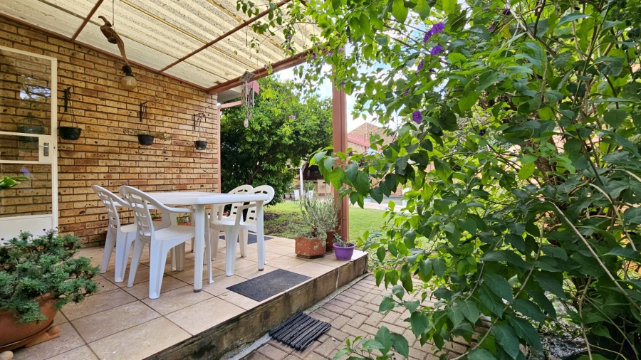 4 Bedroom Property for Sale in Three Rivers Gauteng