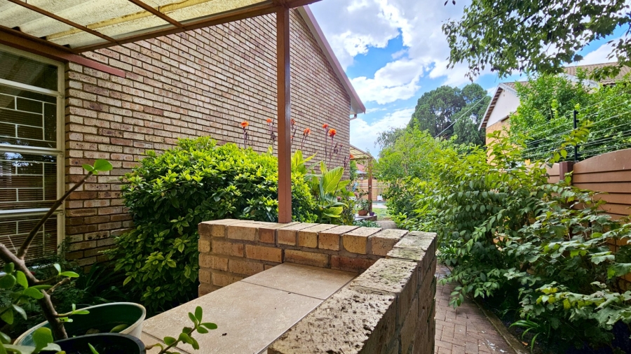 4 Bedroom Property for Sale in Three Rivers Gauteng