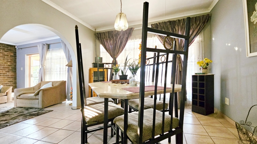 4 Bedroom Property for Sale in Three Rivers East Gauteng