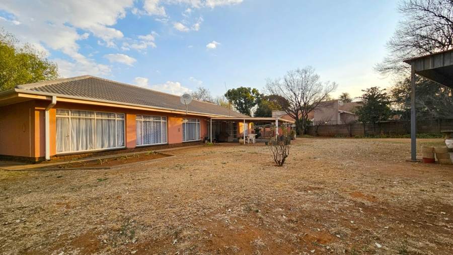 4 Bedroom Property for Sale in Three Rivers East Gauteng