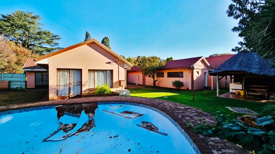 3 Bedroom Property for Sale in Risiville Gauteng