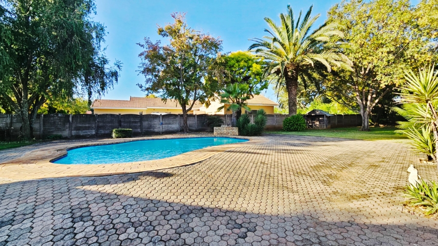 4 Bedroom Property for Sale in Three Rivers East Gauteng