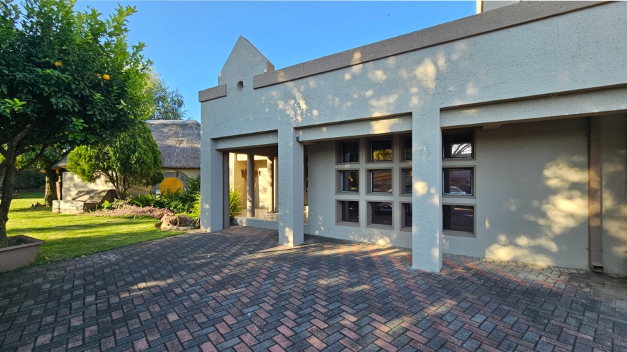 4 Bedroom Property for Sale in Three Rivers East Gauteng