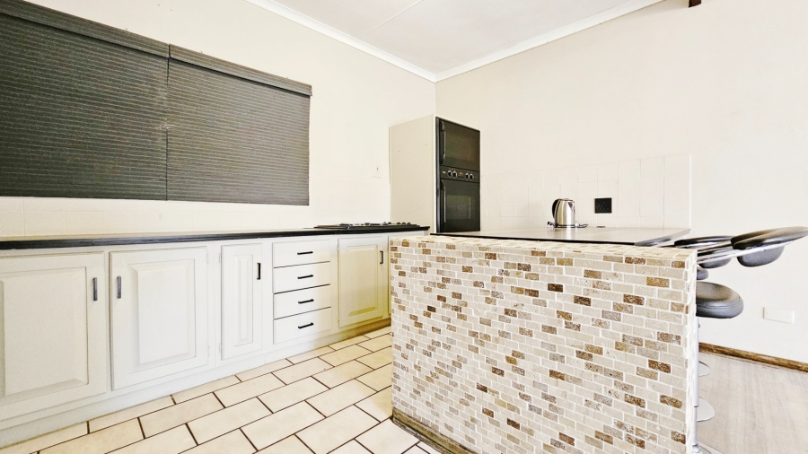 4 Bedroom Property for Sale in Three Rivers East Gauteng