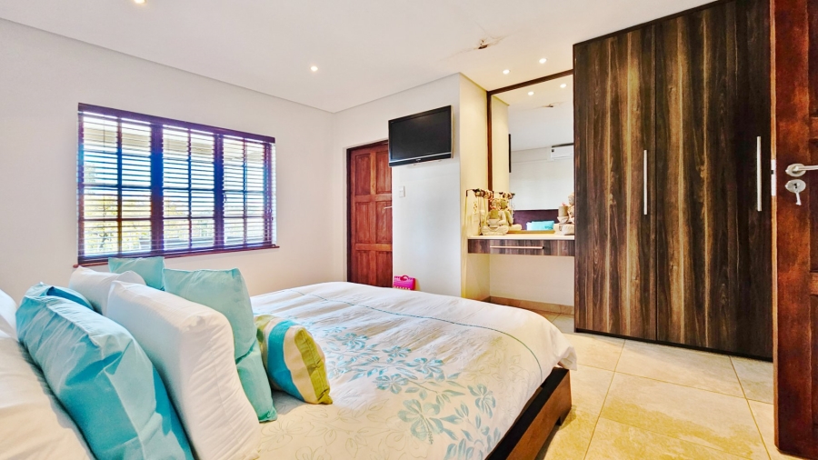 4 Bedroom Property for Sale in Rivierra Villas Gauteng