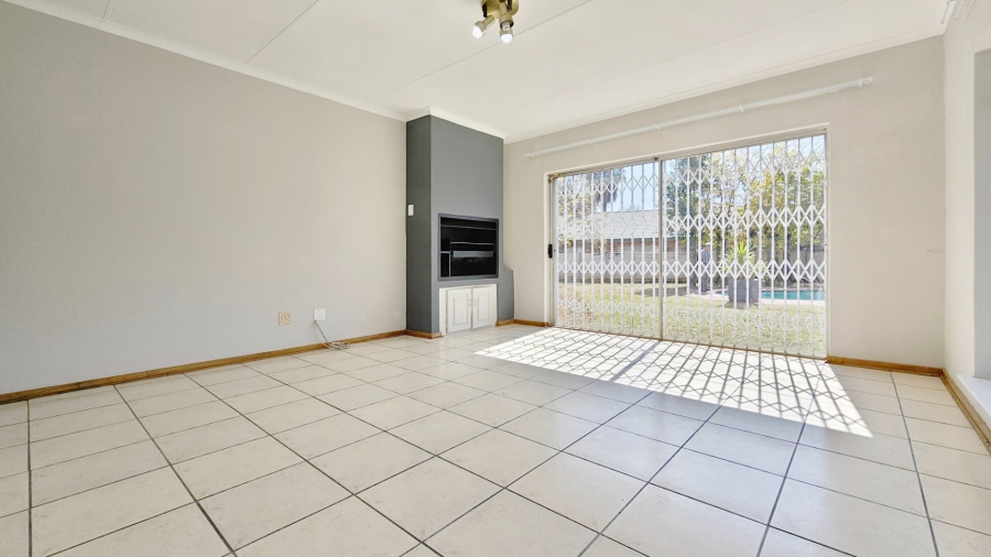 4 Bedroom Property for Sale in Three Rivers East Gauteng
