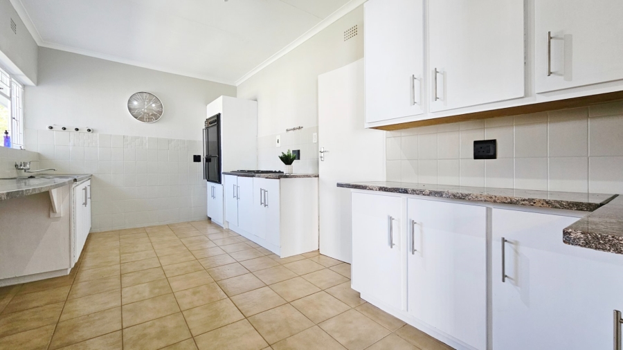 4 Bedroom Property for Sale in Three Rivers East Gauteng