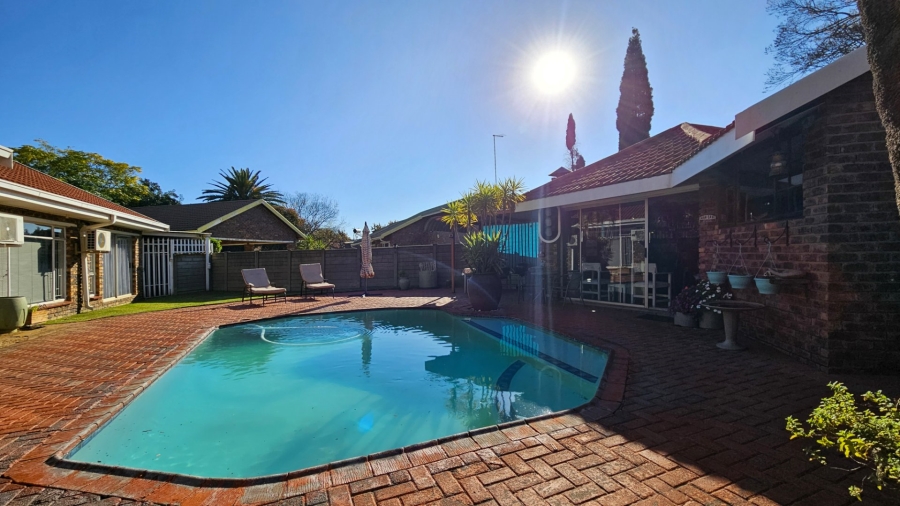 3 Bedroom Property for Sale in Falcon Ridge Gauteng