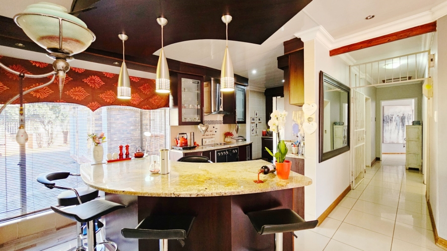 3 Bedroom Property for Sale in Falcon Ridge Gauteng