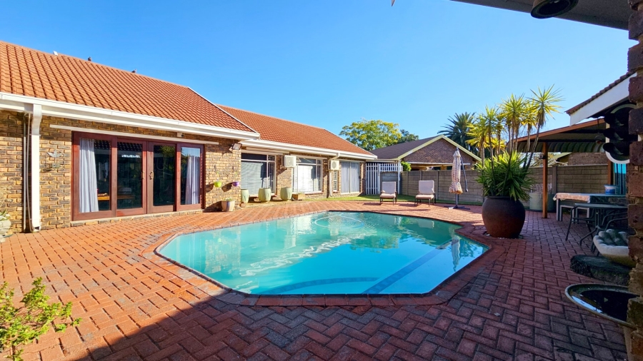 3 Bedroom Property for Sale in Falcon Ridge Gauteng