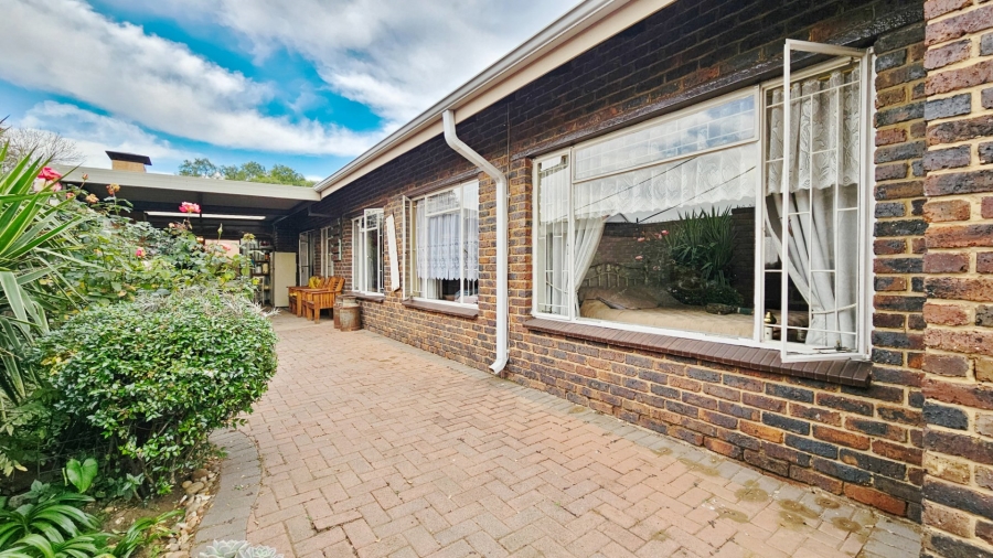 3 Bedroom Property for Sale in Three Rivers Gauteng
