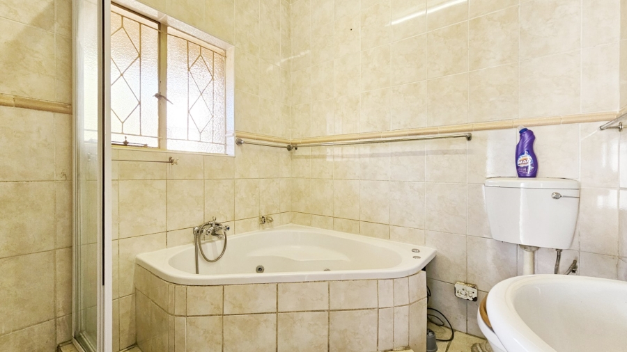 3 Bedroom Property for Sale in Three Rivers Gauteng