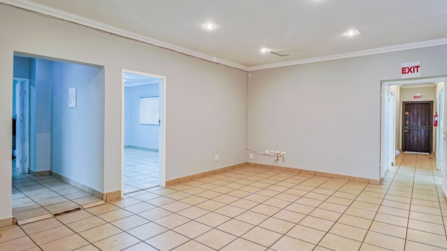  Bedroom Property for Sale in Wierda Park Gauteng